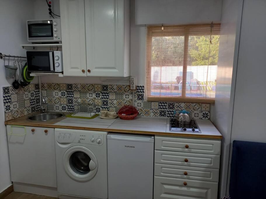 Acogedora Casita Loft De Piedra Con Piscina Compartida